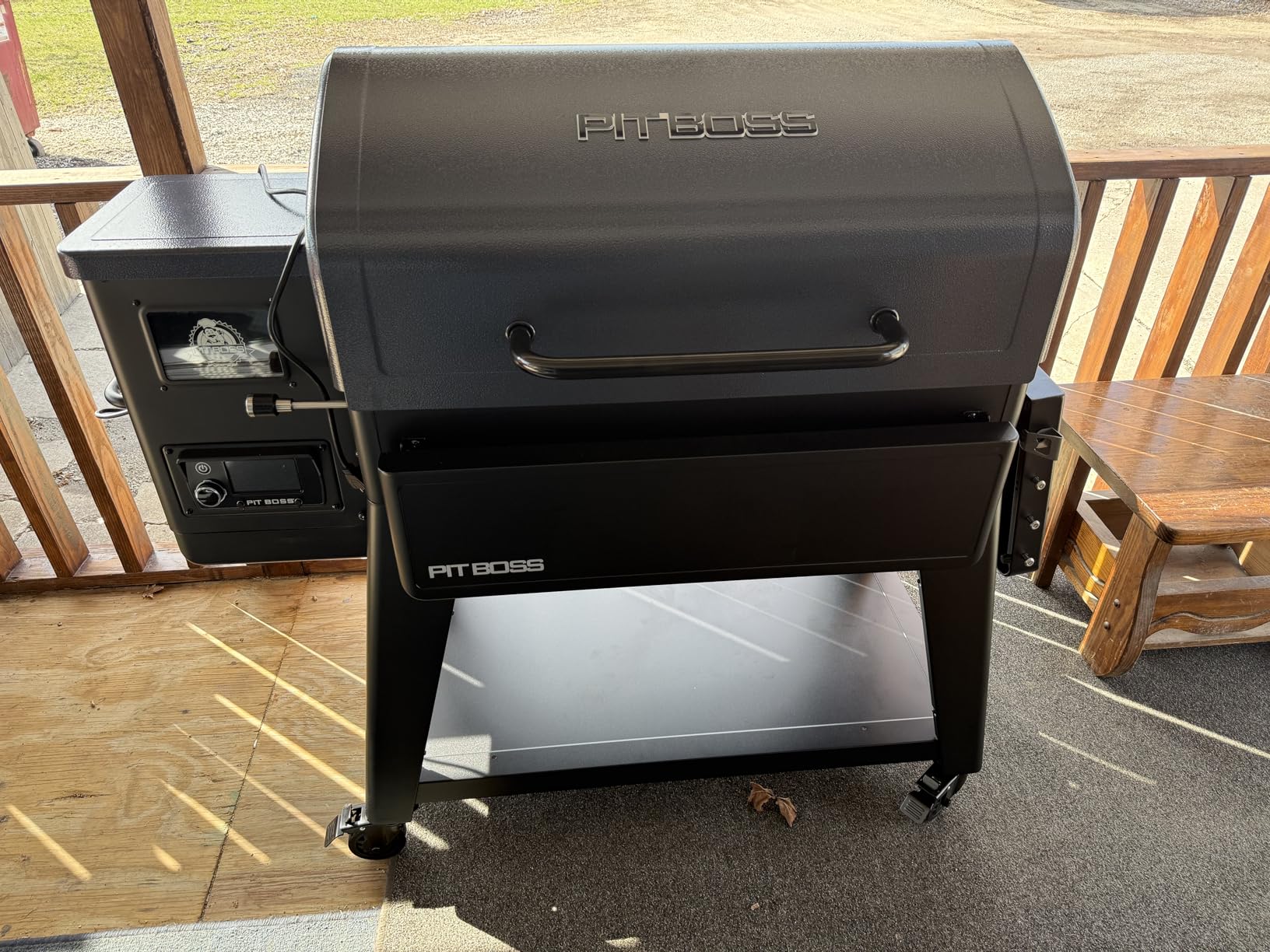 Pit Boss 1600 Navigator Series WiFi & Bluetooth Wood Pellet Grill & Smoker, Touchscreen Controller, 1,593-Sq. In. customer photo 2