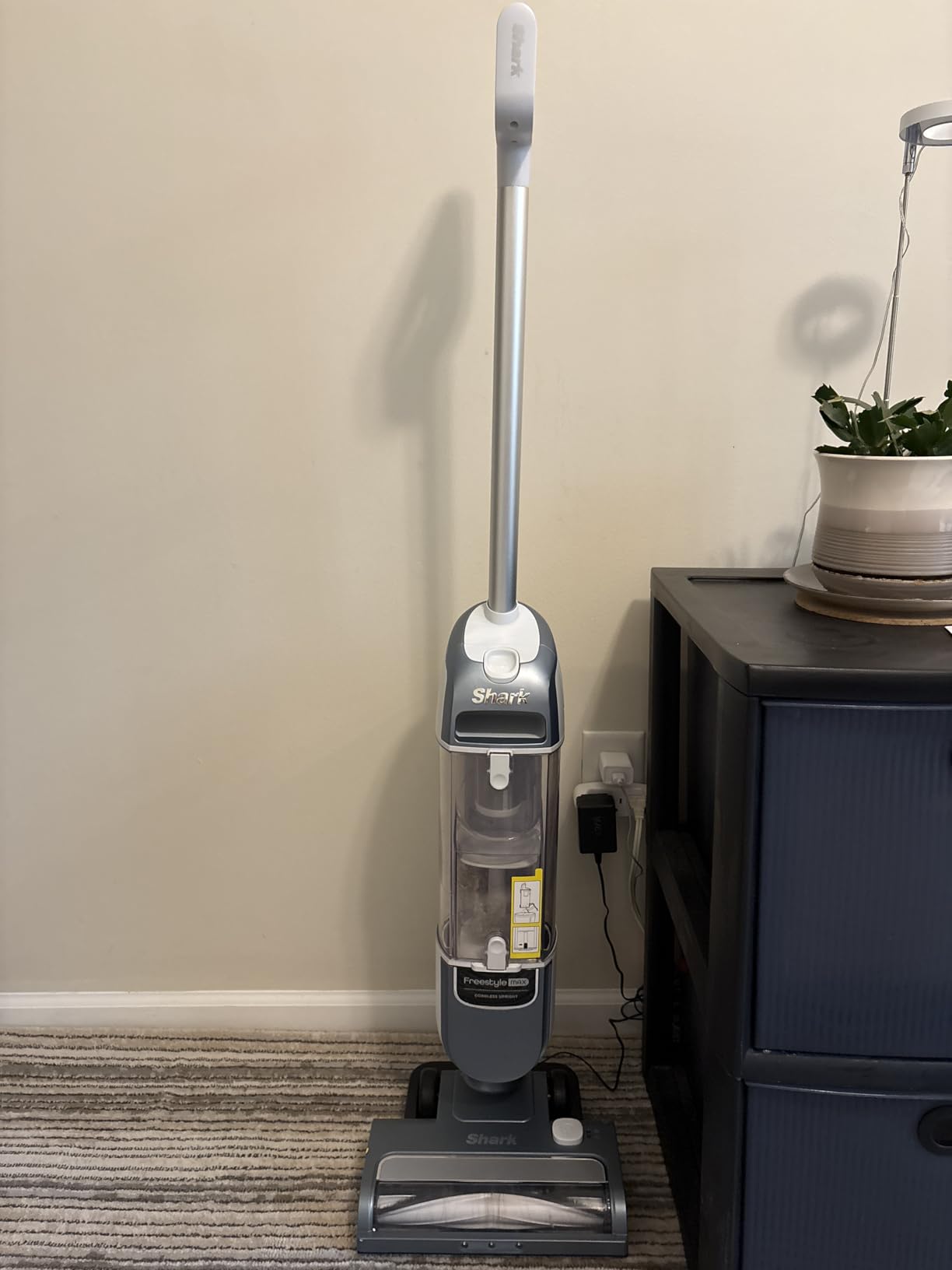 Shark Freestyle Max Cordless Upright Vacuum, Multi-Surface Cleaning, Lightweight, 2-Speed Brushroll, LED Headlights, Nordic Blue, SV2002 customer photo 1
