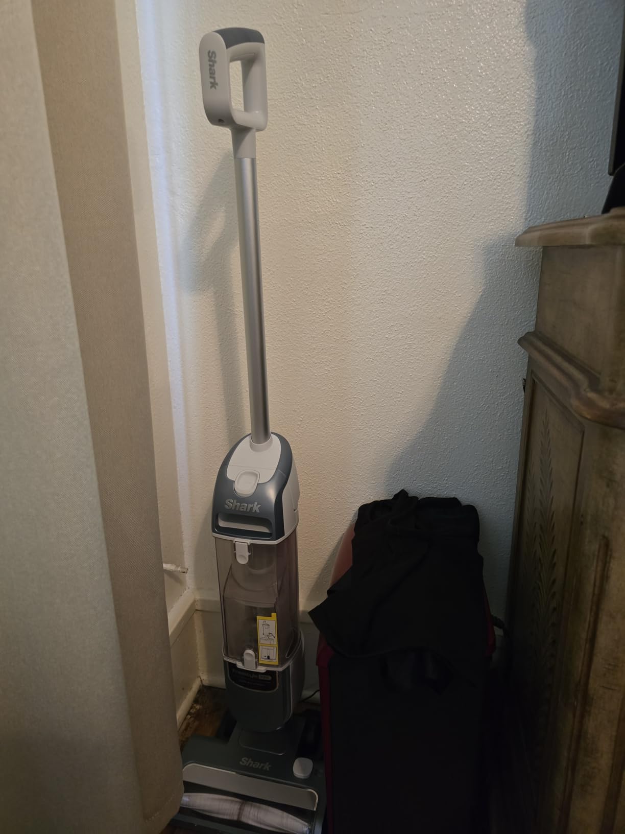 Shark Freestyle Max Cordless Upright Vacuum, Multi-Surface Cleaning, Lightweight, 2-Speed Brushroll, LED Headlights, Nordic Blue, SV2002 customer photo 2
