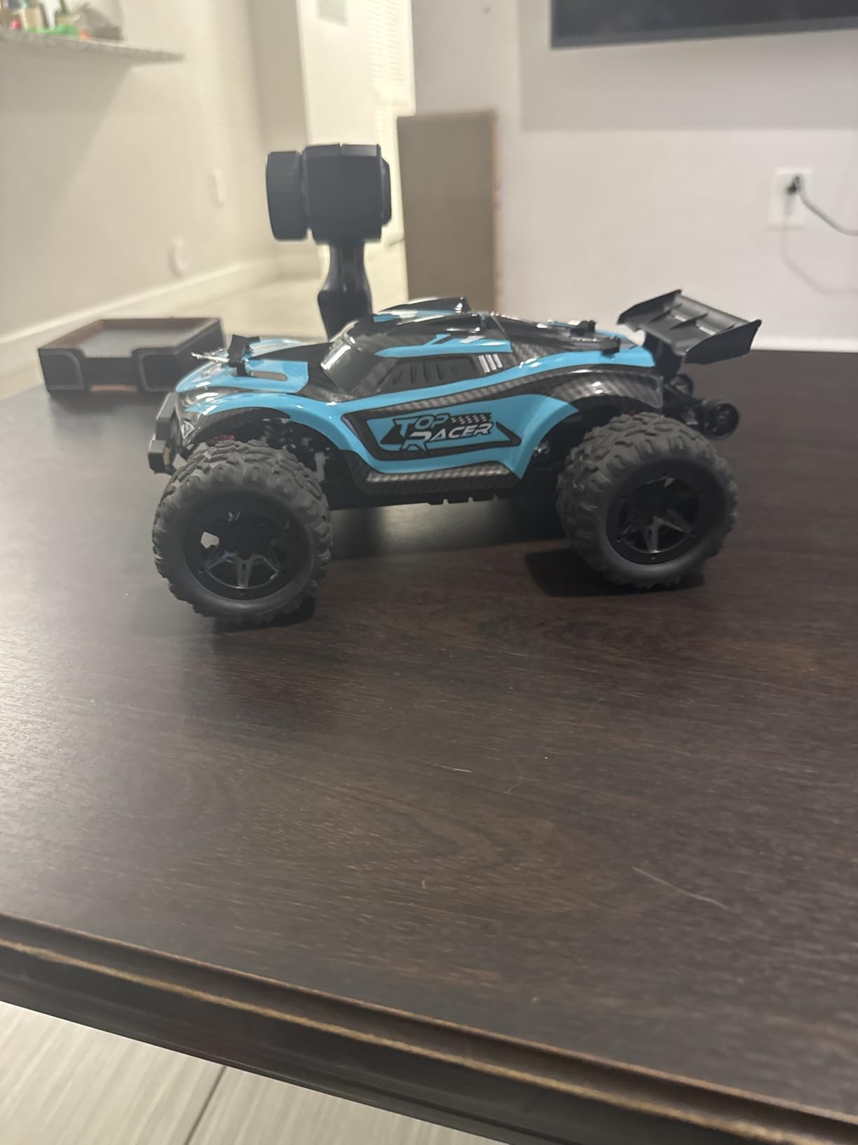 HOMETALL 1:18 Fast RC Cars for Adults - 38+ KPH Off Road Remote Control Car - High Speed RC Monster Truck 4x4 All Terrain customer photo 2