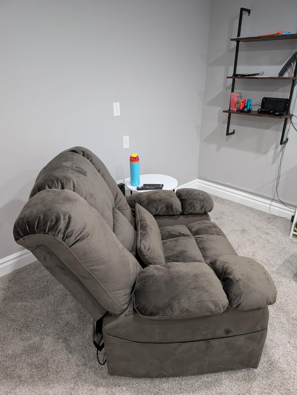 Big Man 500 lbs Power Lift Recliner Chair, Oversized Lay Flat Recliner | 500 lbs Heavy Duty, Power Lift & Lay Flat Recline, Extended Footrest, Heat Massage, USB-C Charging, Arm Storage & Cup Holders customer photo 2