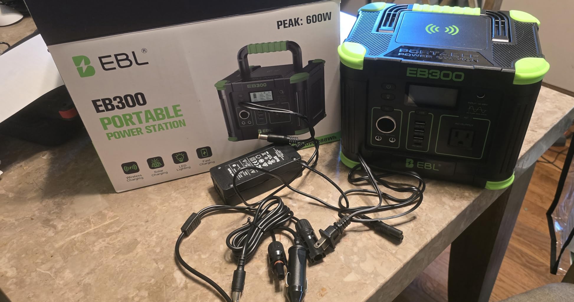 EBL 1000W Portable Power Station with 200W Portable Solar Panel | 23.5% High Efficiency Solar Panel, EBL 999Wh Solar Generator Kit for Camping, RV, Home Backup, Outdoor Adventures customer photo 2