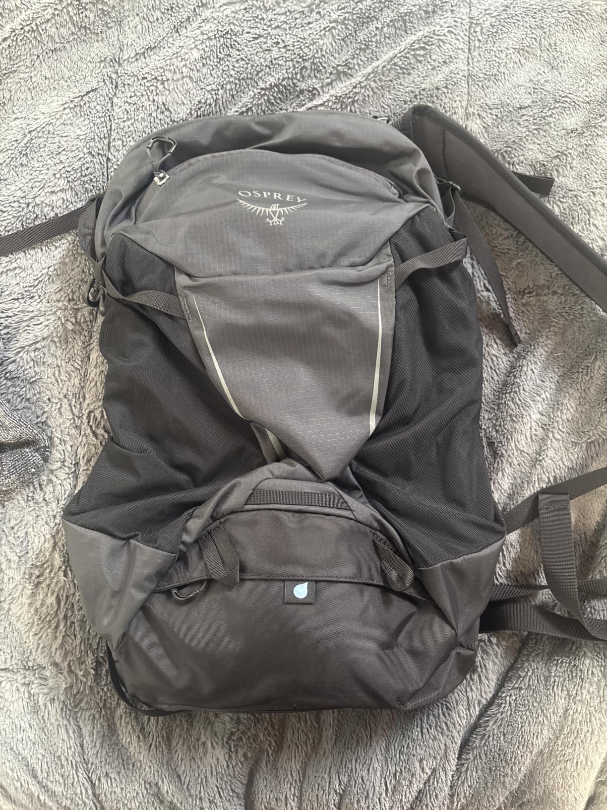 Osprey Hikelite 18L Durable Hiking Backpack - Travel Daypack with Rain Cover for Men and Women, Olive Tan customer photo 2