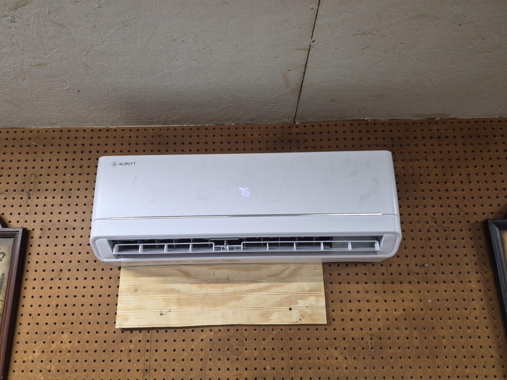 Albott Mini Split Air Conditioner and Heater, 12,000 BTU, SEER2 18, 115V Inverter Energy-Efficient AC with Self-Cleaning, Remote and APP Control, Easy Installation, Cools up to 750 Sq.Ft. customer photo 2