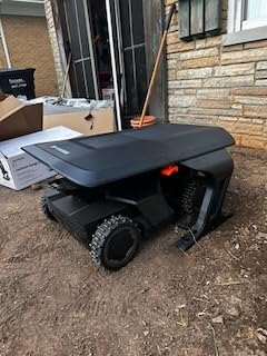 Segway Navimow X450 Robot Lawn Mower Wire Free with Garage X, 4WD for 84% Slopes, Zero-Turn Mowing, Dual 180W Motors, Covers 1.5 Acres (Garage Shipped Separately) customer photo 2