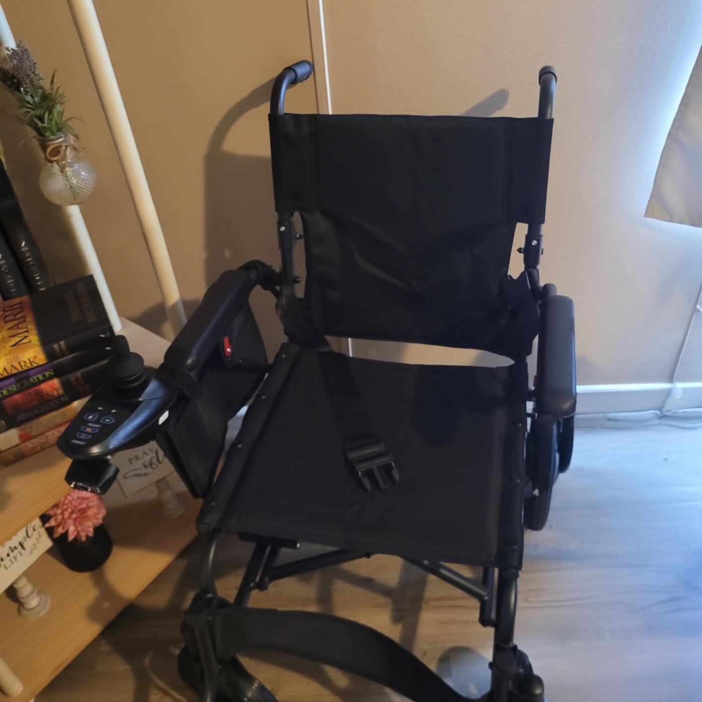[New Upgrade] Electric Wheelchair for Adults, Foldable Electric Wheelchairs for Seniors, Lightweight Power Wheelchair with 350 lbs Weight Capacity for Travel Home Indoor&Outdoor customer photo 1