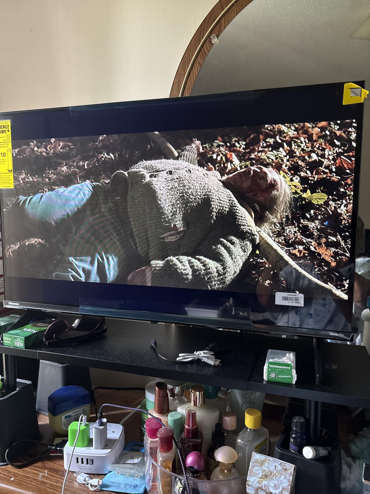 Hisense 40-Inch Class QD4SR Series Hi-QLED FHD Smart Roku TV (40QD4SR, 2026 Model) - Hi-QLED Color, Dolby Audio, Works with Alexa, Full Array LED, Slim Bezel Design customer photo 1