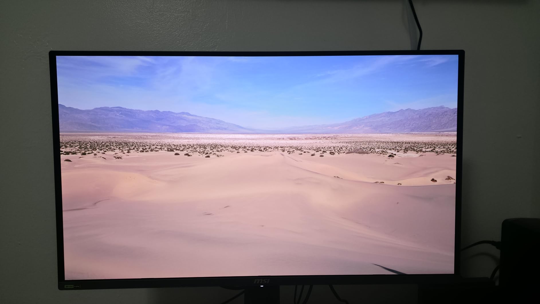 MSI PRO MAX 271UPXW12G 27 inch 4K UHD QD-OLED (3840x2160) Hub Monitor, 120Hz, DisplayHDR True Black 400, 98W PD, Dual USB-C, Mac Color Match, Brightness & Volume Control, Height Adjustable, Speakers, White customer photo 1