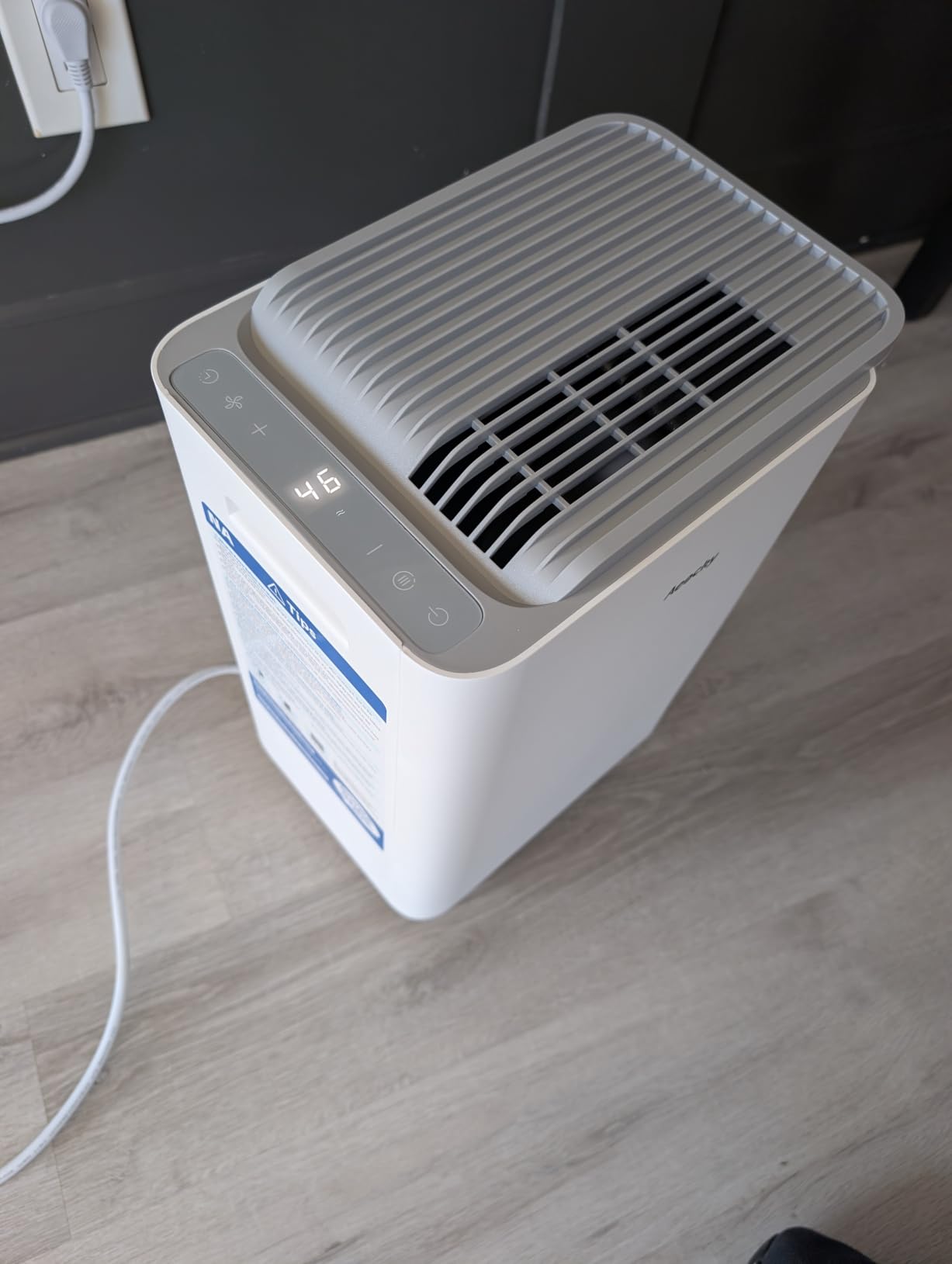 Max 45 Pint/D 3000 Sq.Ft Dehumidifier with Drain Hose, Quiet | 0.5 Gallon Water Tank Capacity, Small Compressor Dehumidifier for Basement, Bathroom, Bedroom, Home, Intelligent Humidistat customer photo 1