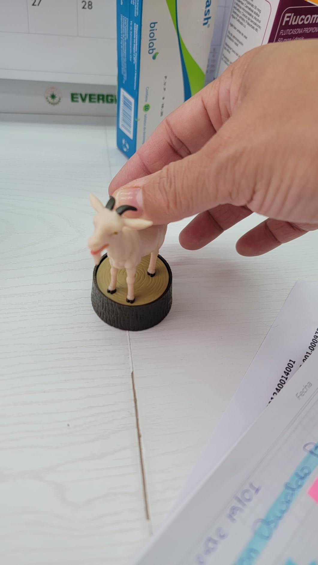 The Screaming Goat (Book & Figure) customer photo 1