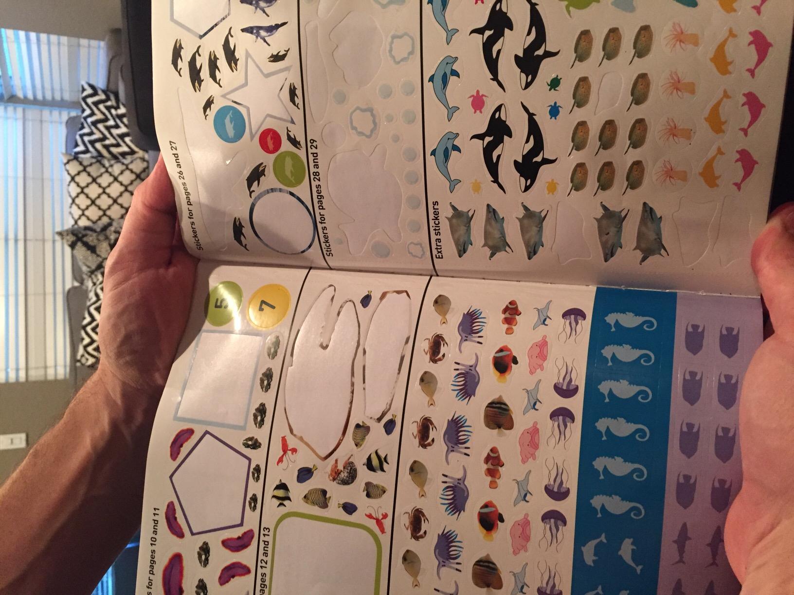 National Geographic Kids Ocean Animals Sticker Activity Book: Over 1,000 Stickers! customer photo 2