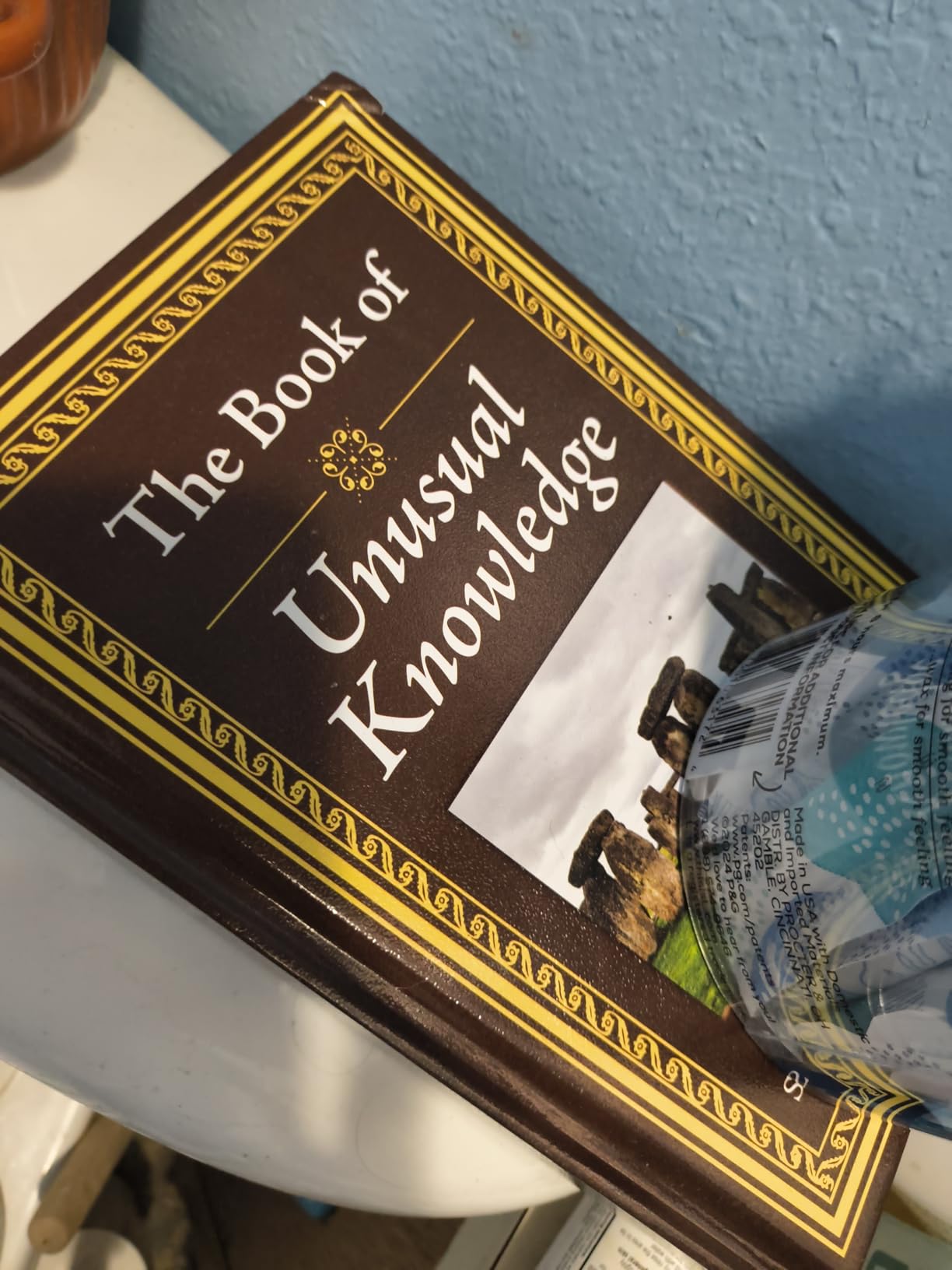 The Book of Unusual Knowledge: Big Book of Fascinating Facts & Information | Hardcover Gift for Trivia Buffs, Curious Minds, Adults, Dad & Knowledge Seekers customer photo 2