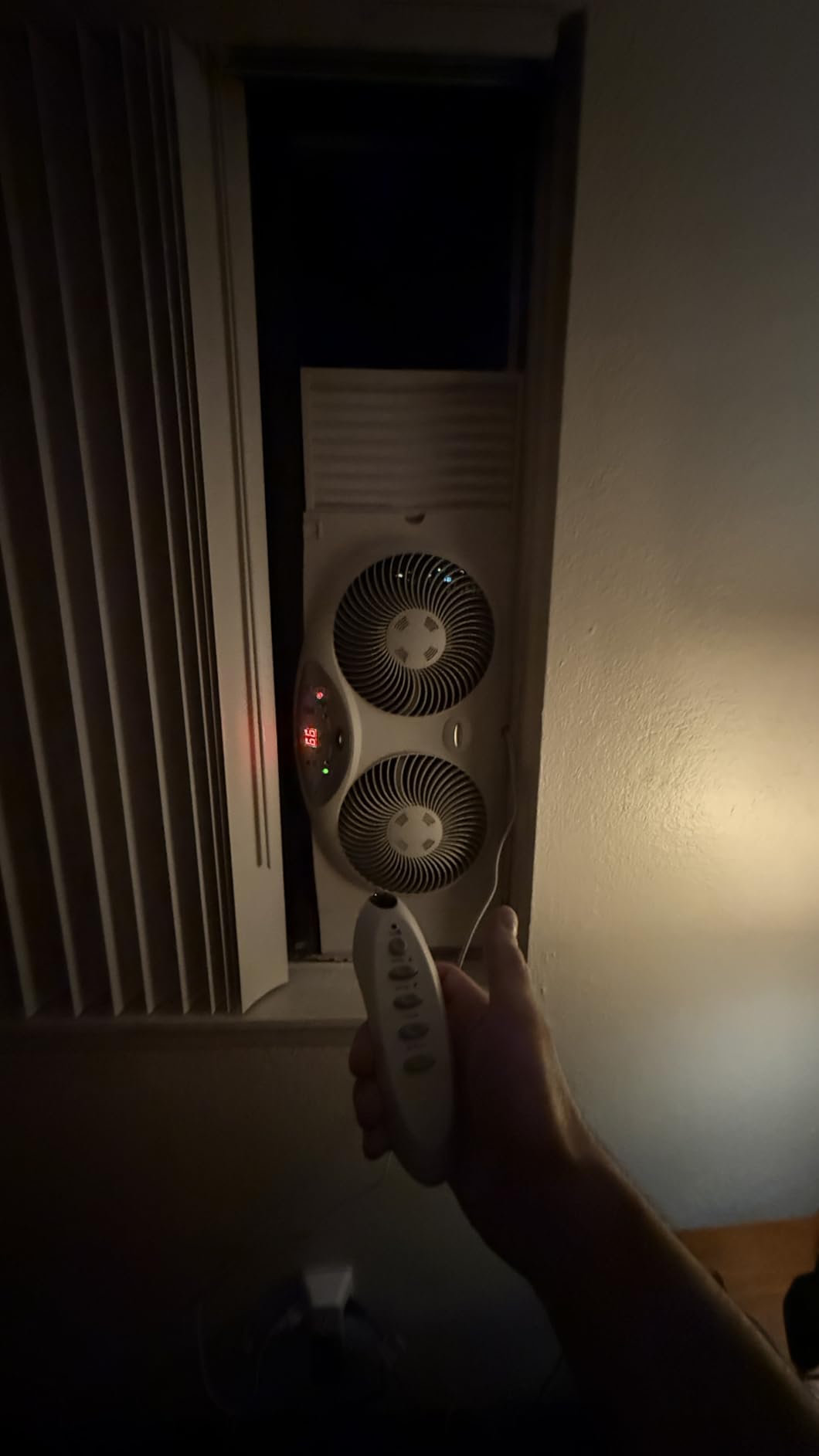Bionaire Window Fan with Reversible Airflow Blades - 3-Speed Settings, Programmable Thermostat, LED Display, Remote Control, Fits 24-36
