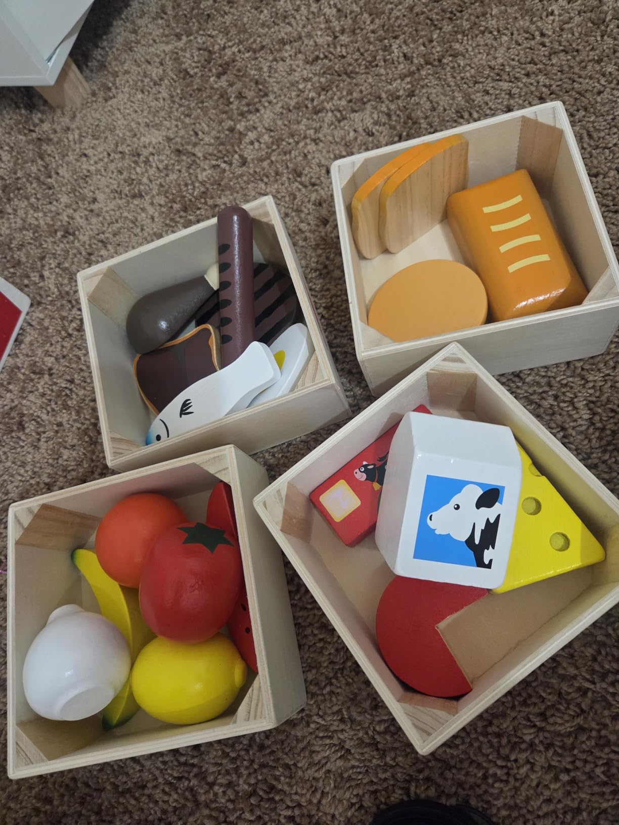 Melissa & Doug Food Groups, 21-Piece Wooden Toys Set of Pretend Play Food & Kids Play Kitchen Accessories, Preschool Toys for Girls & Boys Ages 3+ customer photo 1