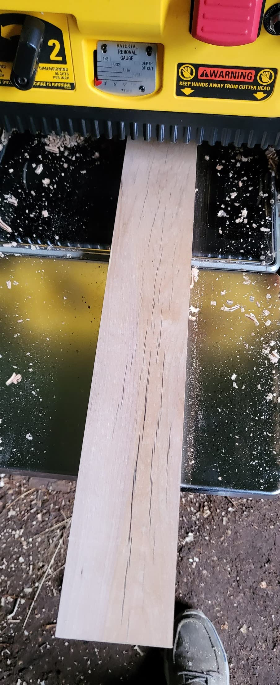 DEWALT Planer, Thickness Planer, 13-Inch, 3 Knife for Larger Cuts, Two Speed 20,000 RPM Motor, Corded (DW735) customer photo 2