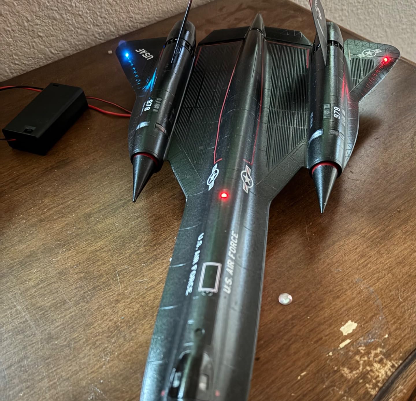 Revell 85-5810 SR-71 Blackbird 1:72 Scale 66-Piece Skill Level 4 Model Airplane Building Kit customer photo 2