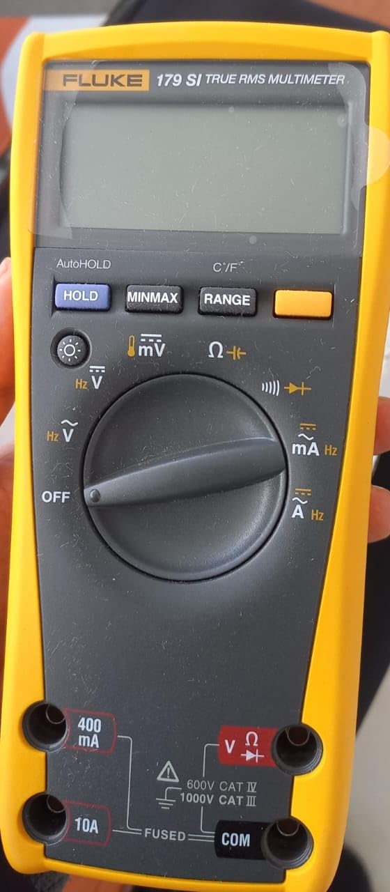 Fluke 179 Multimeter with Backlight, Includes Built-In Thermometer to Measure Temperature, Measures True-RMS AC Current and Voltage, Frequency, Capacitance, Resistance, Continuity and Diode customer photo 1