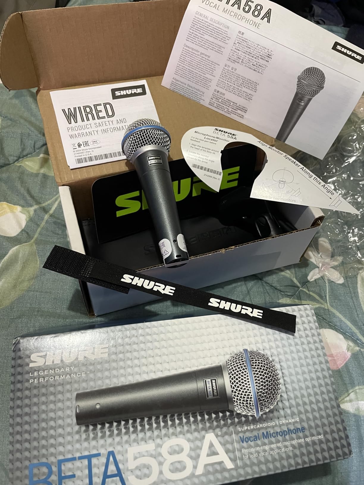 Shure BETA 58A Supercardioid Dynamic Vocal Microphone | Supercardioid dynamic vocal mic for stage and studio; includes A25D stand adapter, thread adapter and storage bag customer photo 1