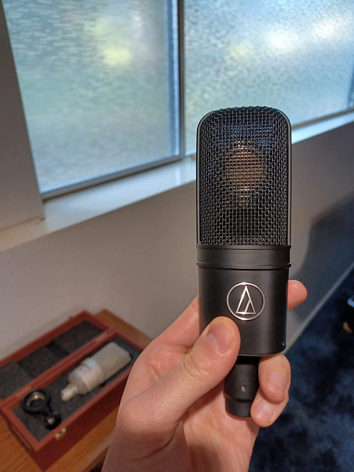 Audio-Technica AT4040 Cardioid Condenser Microphone customer photo 1