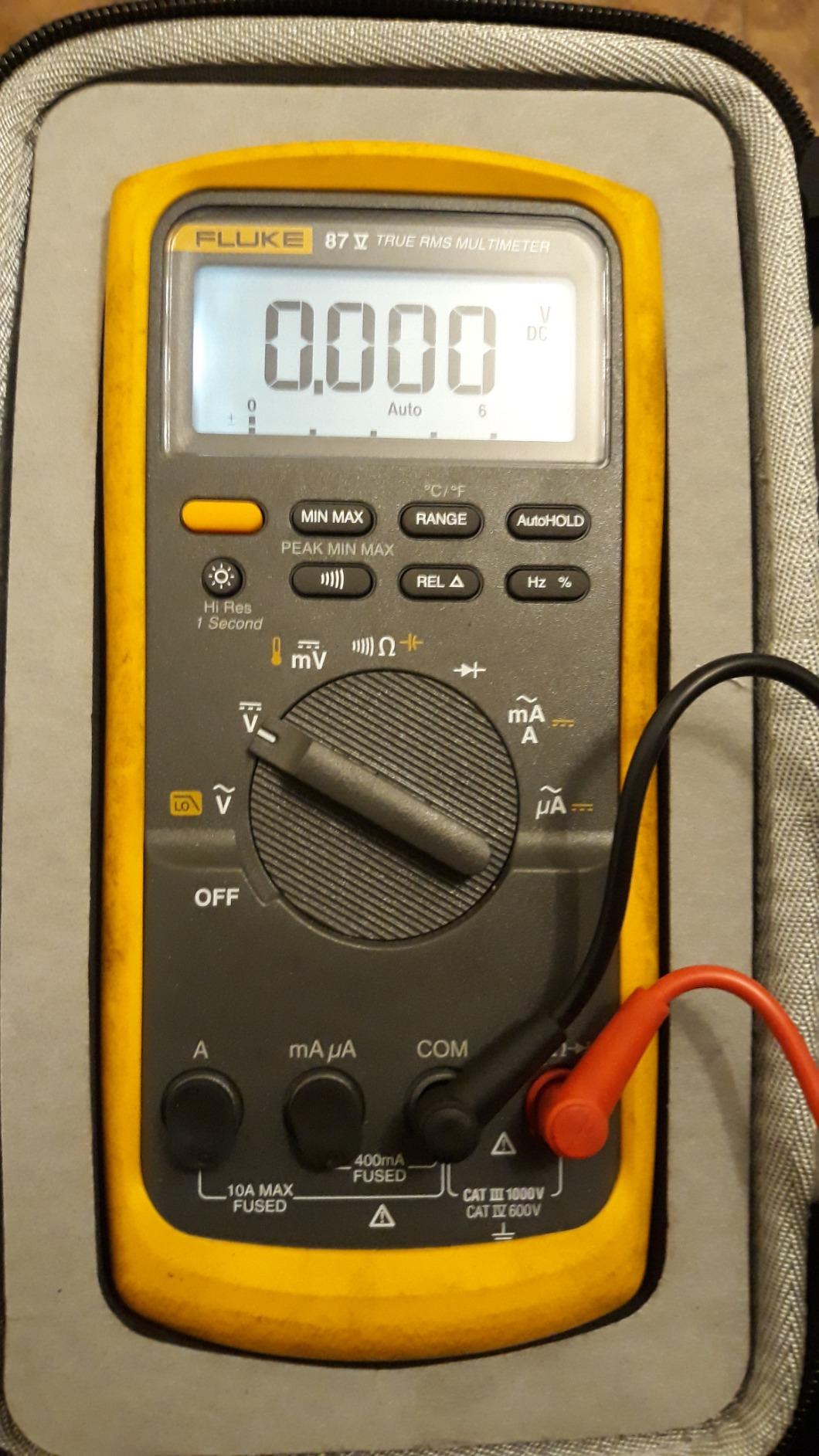 Fluke 87V Industrial Digital Multimeter, for Advanced Troubleshooting, Measures 1000 V AC/DC, Peak Min/Max, Low Pass Filter, Includes TL75 Test Leads, AC175 Alligator Clips, 80BK Temp Probe customer photo 2