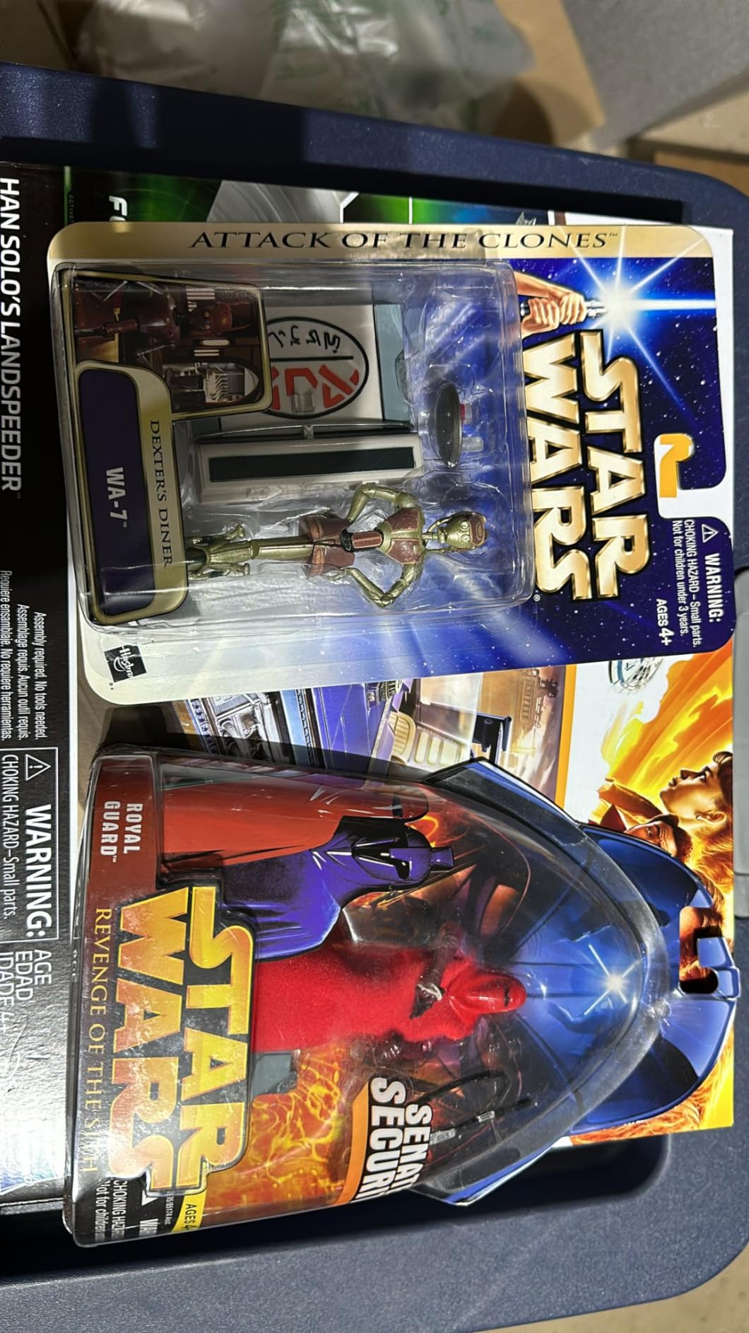 Star Wars: Revenge of The Sith Royal Guard (Red) (#23) Action Figure customer photo 1
