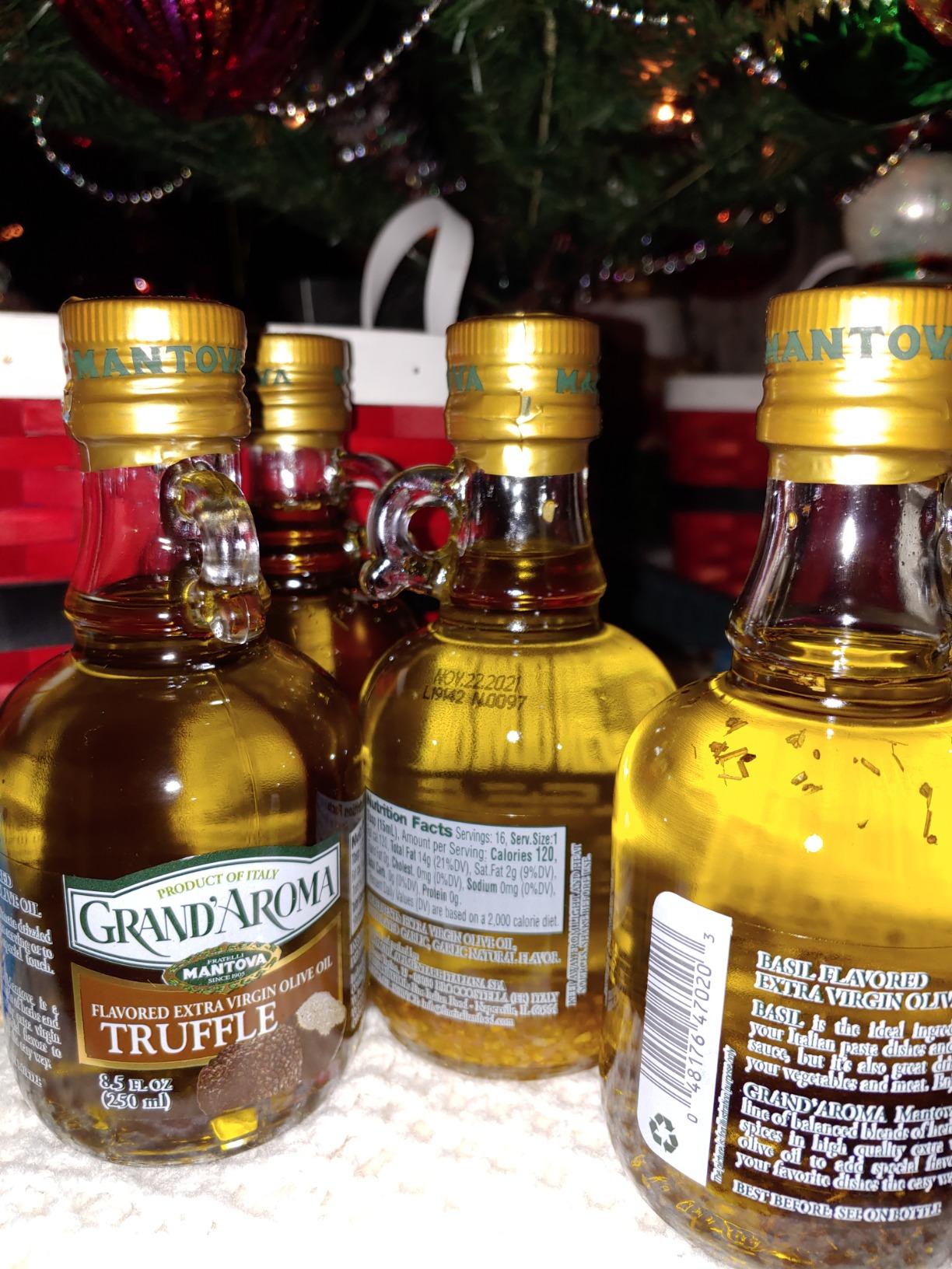 Mantova Grand'Aroma Flavored Extra Virgin Olive Oils, Variety Gift Set, made in Italy, cold-pressed, 100% natural, heart-healthy, for grilling, barbequing, smoking, and cooking, 8.5 oz customer photo 1