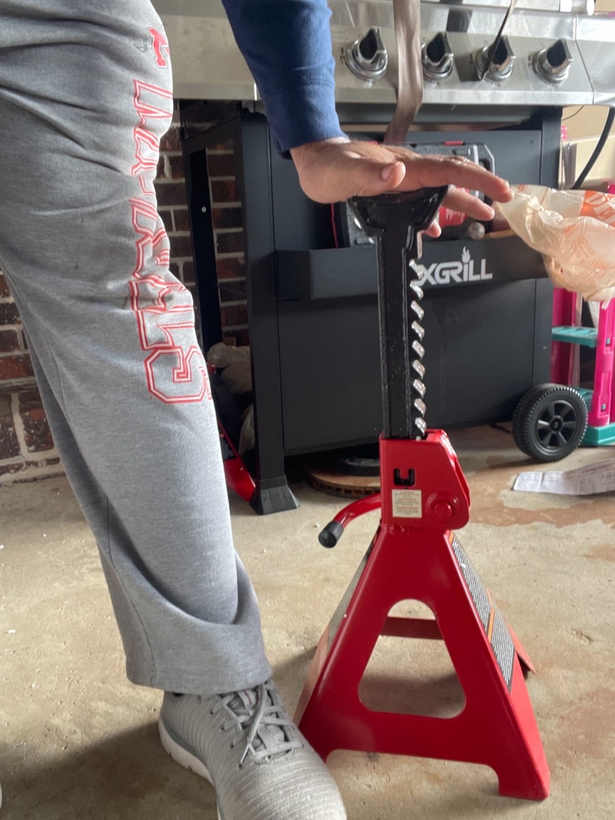 BIG RED T46202 Torin Steel Jack Stands: 6 Ton (12,000 lb) Capacity, Red, 1 Pair customer photo 2
