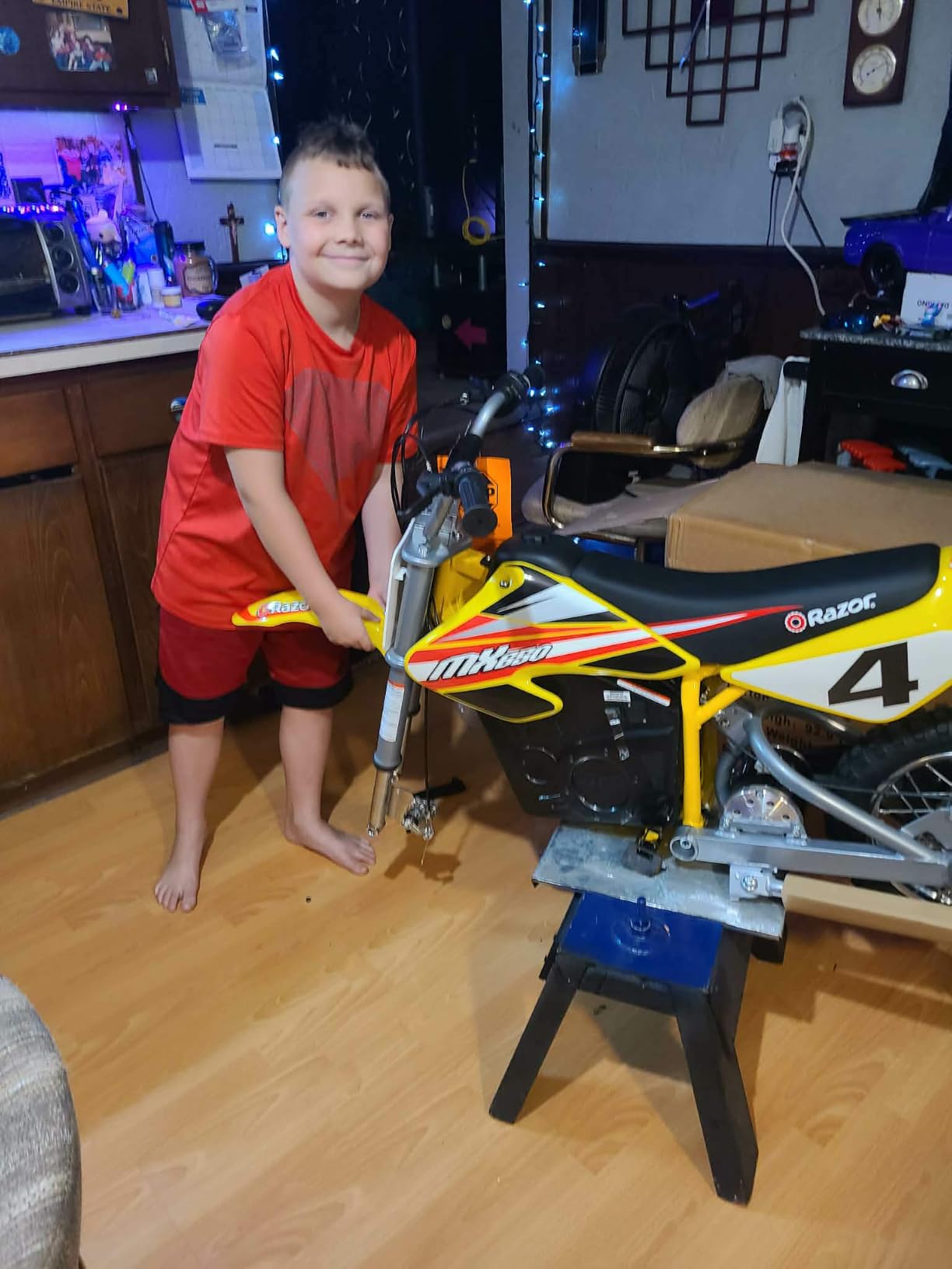 Razor MX650 Dirt Rocket Off-Road Motocross Bike - 36V Electric Ride-On, Up to 17 mph, Dual Suspension, Hand-Operated Dual Brakes, Twist Grip Throttle customer photo 1