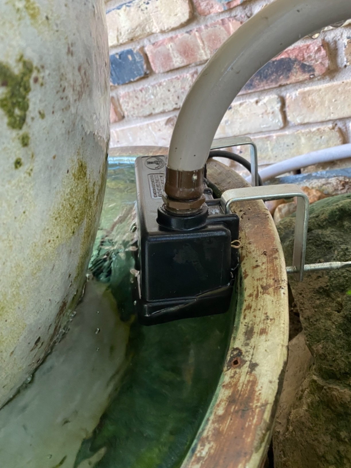 Little Giant Trough-O-Matic Stock Water Tank | Float Valve Controlled Watering Tank with Plastic Housing (Float Valve with Expansion Brackets, 1, Count) customer photo 1
