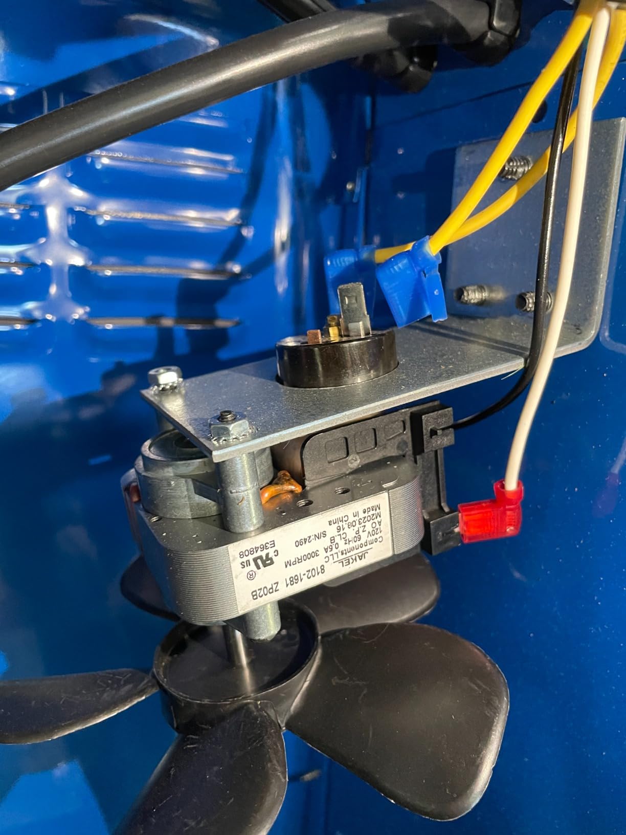 Associated Equipments 6002B 6/12/18/24V 100/80/50/40 Amp 400 Amp Charger Cranking Assist with Wheels customer photo 1