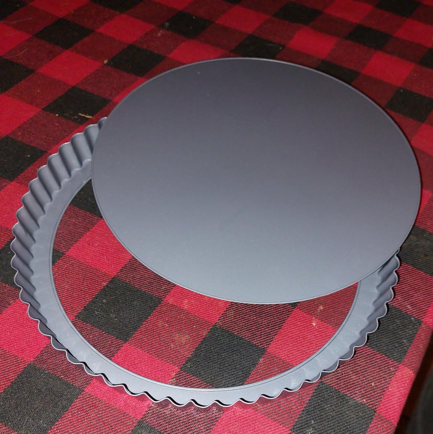 Fox Run Removable Bottom Non-Stick Tart and Quiche Pan, Loose Bottom Quiche Pan - 9.5-inch customer photo 2