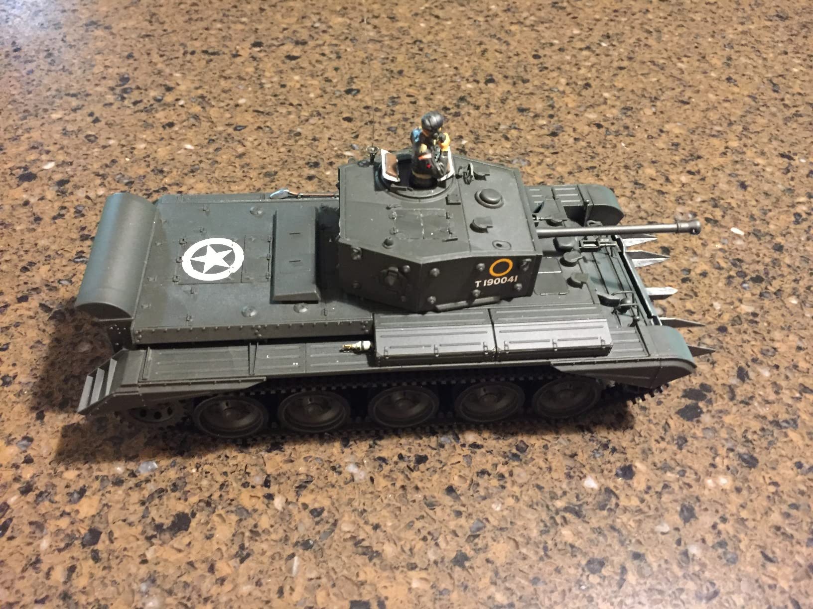 Tamiya 300035221 WWII British Tank Cromwell Mk.IV Cruiser 1/35 customer photo 2