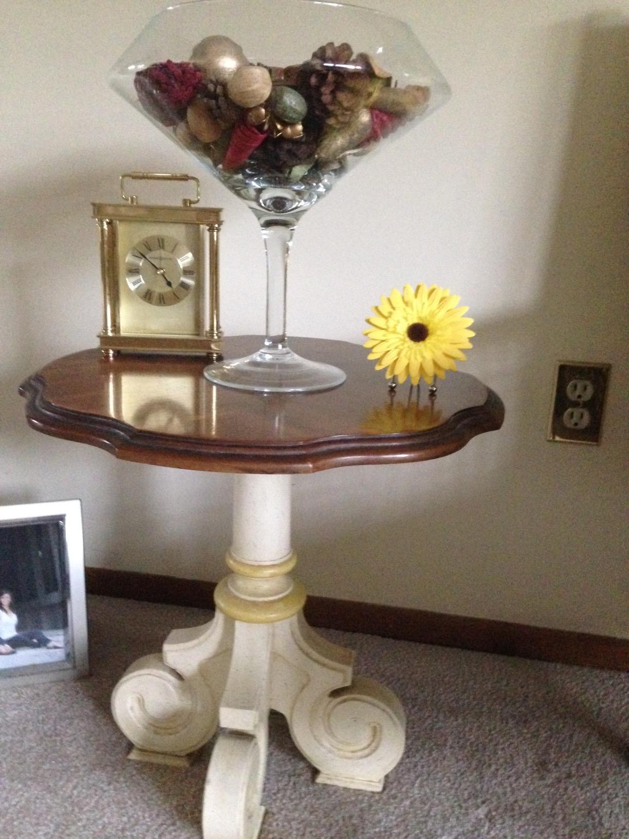 Howard Miller Audra Tabletop Carriage Clock - Brass Finish, Quartz Alarm, Silent Ticking, Roman Numerals, Vintage Style for Home, Desk & Bookshelf customer photo 2