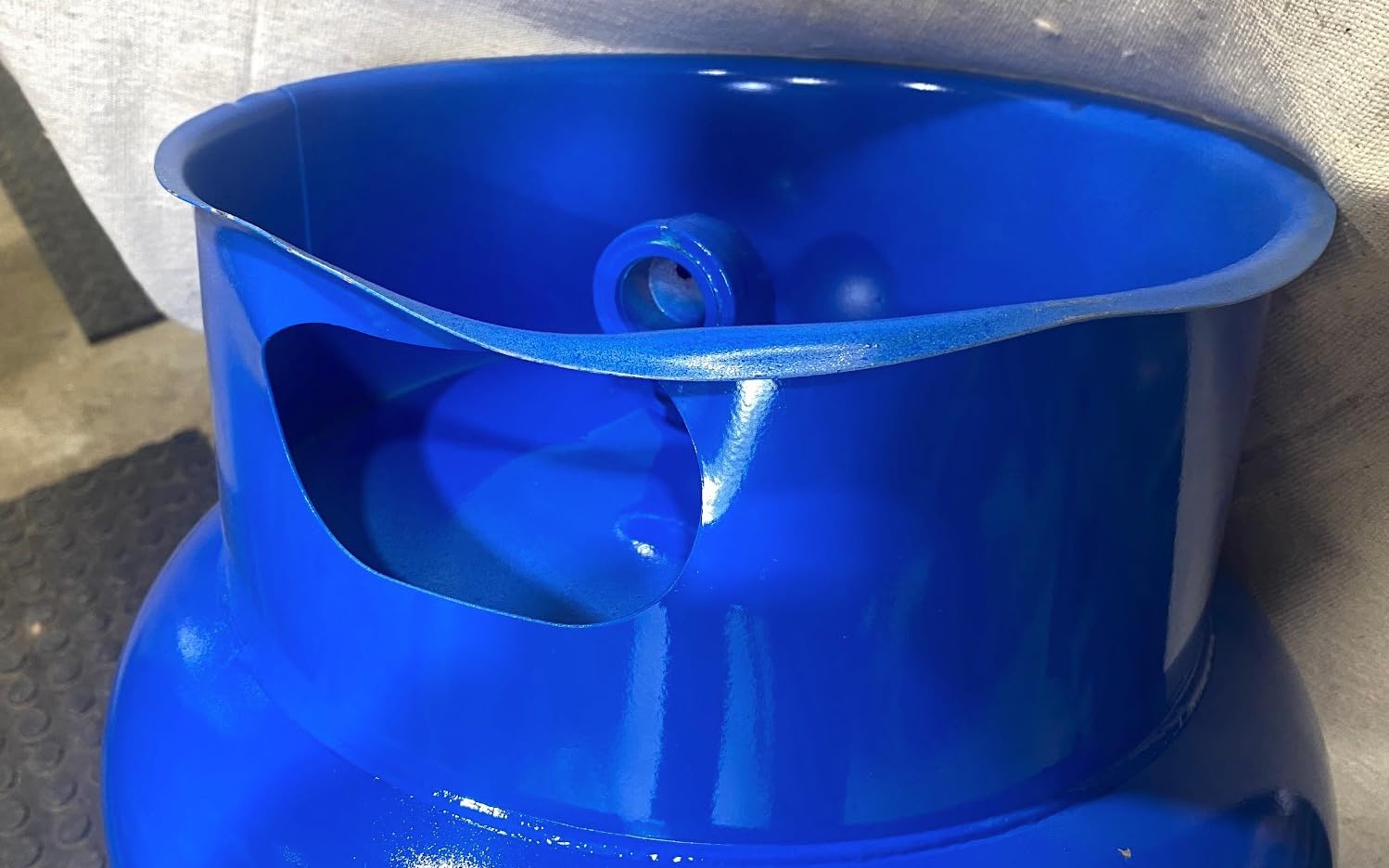 WaterWorker 25009 20Gal Vertical Well Tank, 20 Gallon, Blue customer photo 1