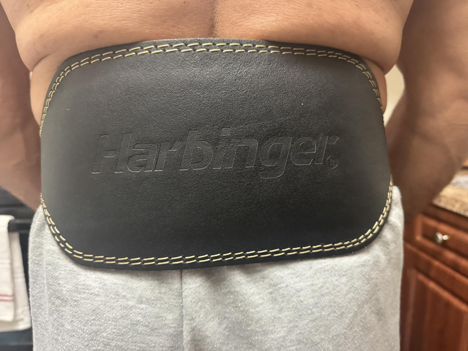 Harbinger Padded Leather Contoured Weightlifting Belt - 4