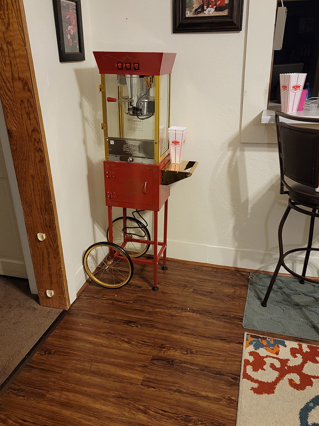 Great Northern Popcorn Matinee 8oz Popcorn Machine Cart with Kernels, Red | Popcorn Maker Machine with Wheels, Stainless Steel Kettle Popper, Reject Kernel Tray, Warming Light, and 5 Kernel Packs customer photo 2