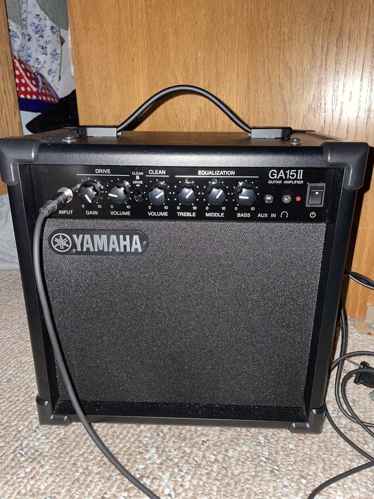Yamaha GigMaker EG Electric Guitar Pack with Amplifier, Gig Bag, Tuner, Cable, Strap and Picks - Black | Includes Amplifier, Gig Bag, Tuner, Cable, Strap and Picks customer photo 2