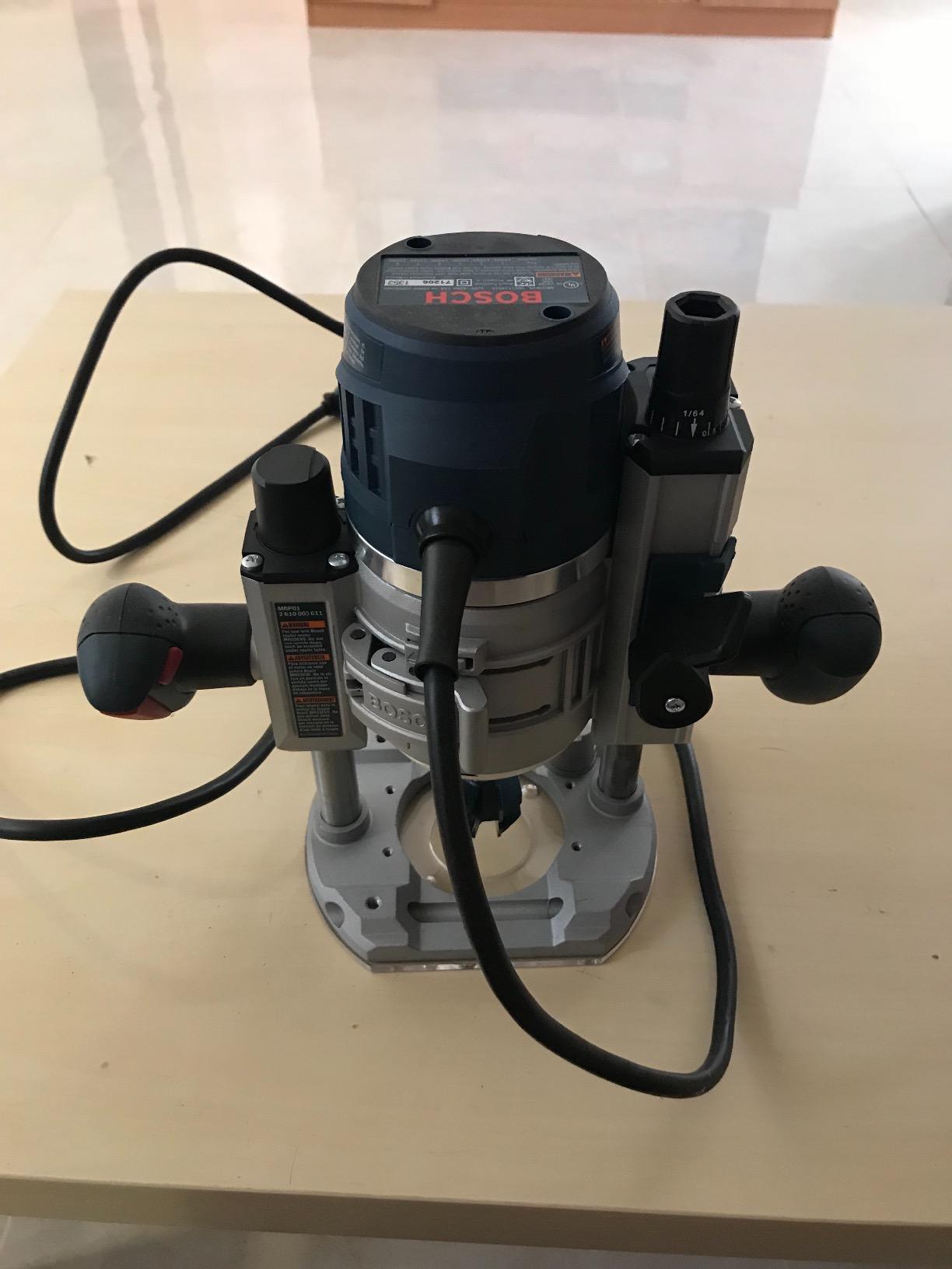 Bosch MRP23EVS 2.3 HP Electronic Plunge-Base Router customer photo 2