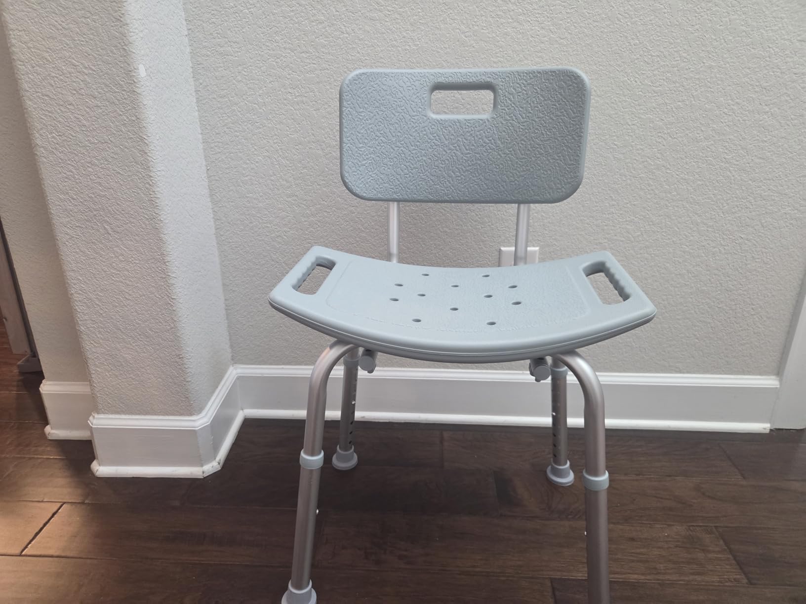 Drive Medical Shower Chair with Back and Suction Feet, Gray | Adjustable Bathroom Bench Features Contoured Seat and Suction Feet for Lightweight, Durable Bathing Support customer photo 1