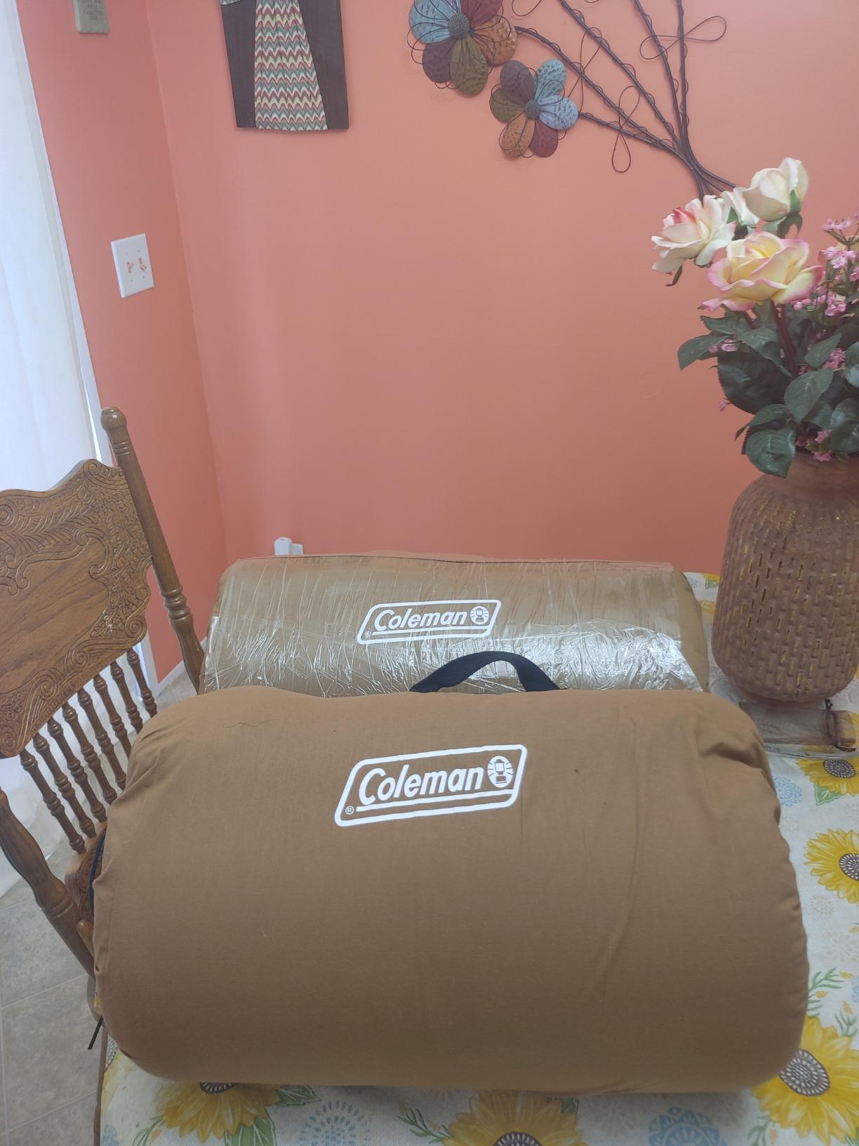 Coleman Dunnock 20°F Big 'n Tall Sleeping Bag, Cold-Weather Sleeping Bag Fits Adults up to 6ft 4in, Machine Washable, Flannel Liner customer photo 2