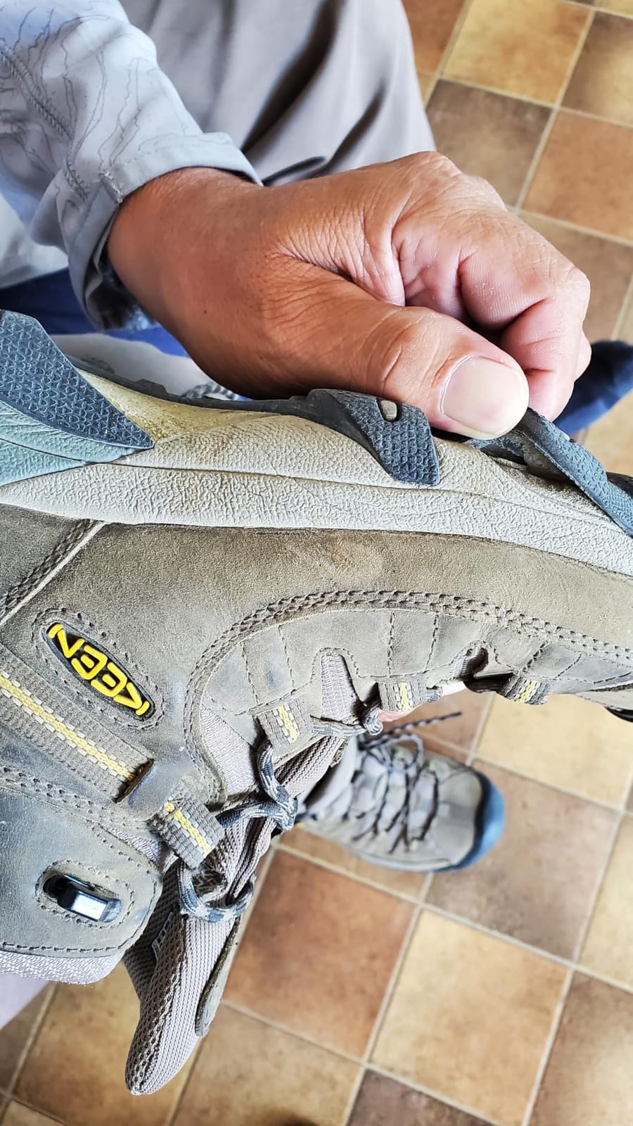 KEEN Men's Targhee 2 Mid Height Waterproof Hiking Boots customer photo 1