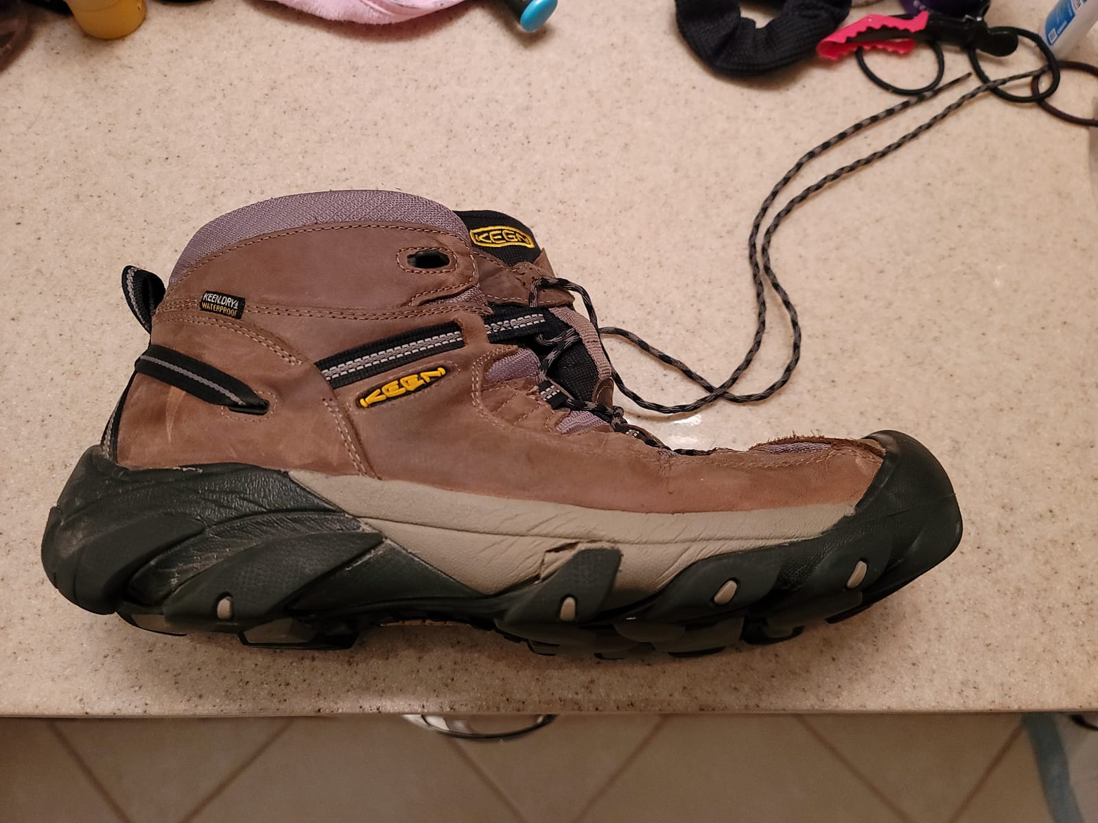 KEEN Men's Targhee 2 Mid Height Waterproof Hiking Boots customer photo 2
