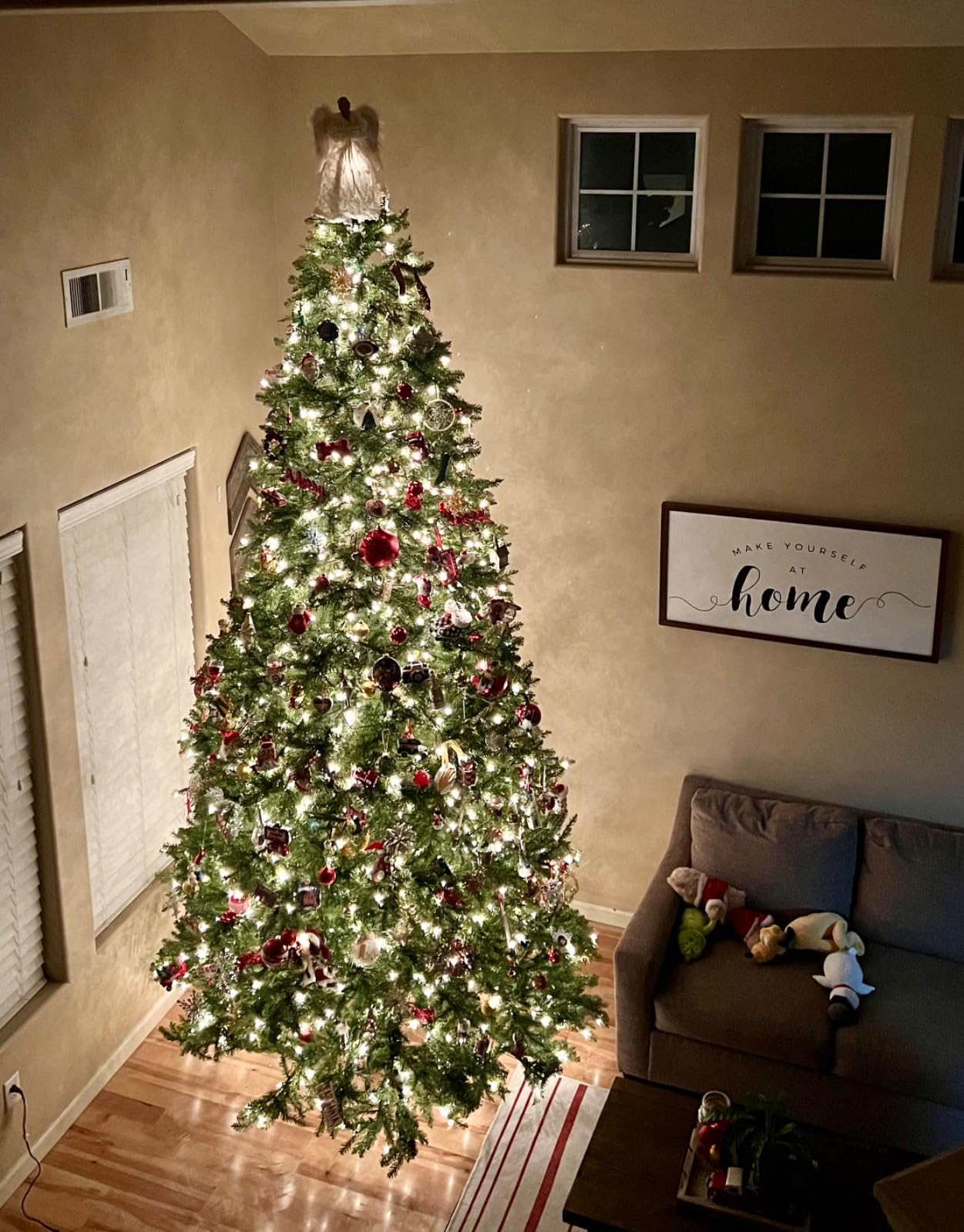 National Tree Company 12ft Pre-Lit Dunhill Fir Artificial Christmas Tree | 1,500 Clear Lights, 7,794 Tips, Includes Stand, Green customer photo 2