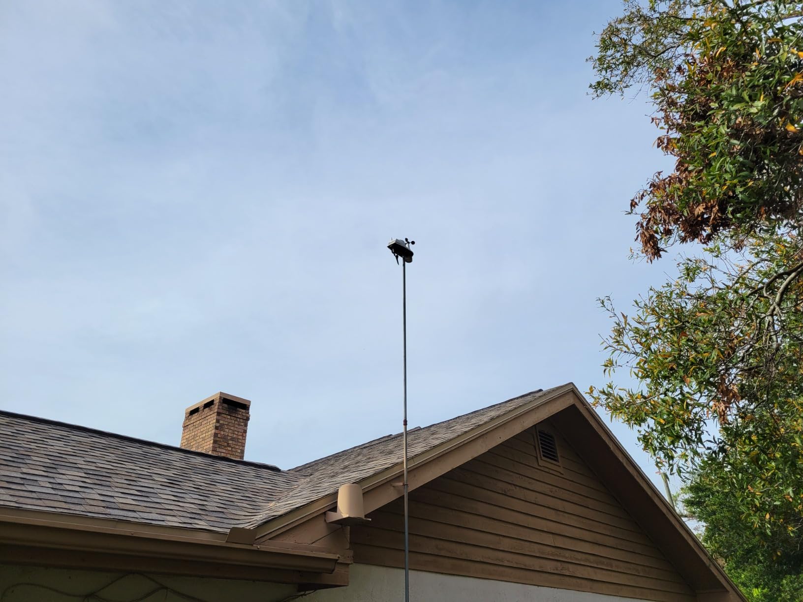 Davis Instruments 6357 Vantage Vue Professional Weather Station - Wireless & Solar Powered customer photo 2