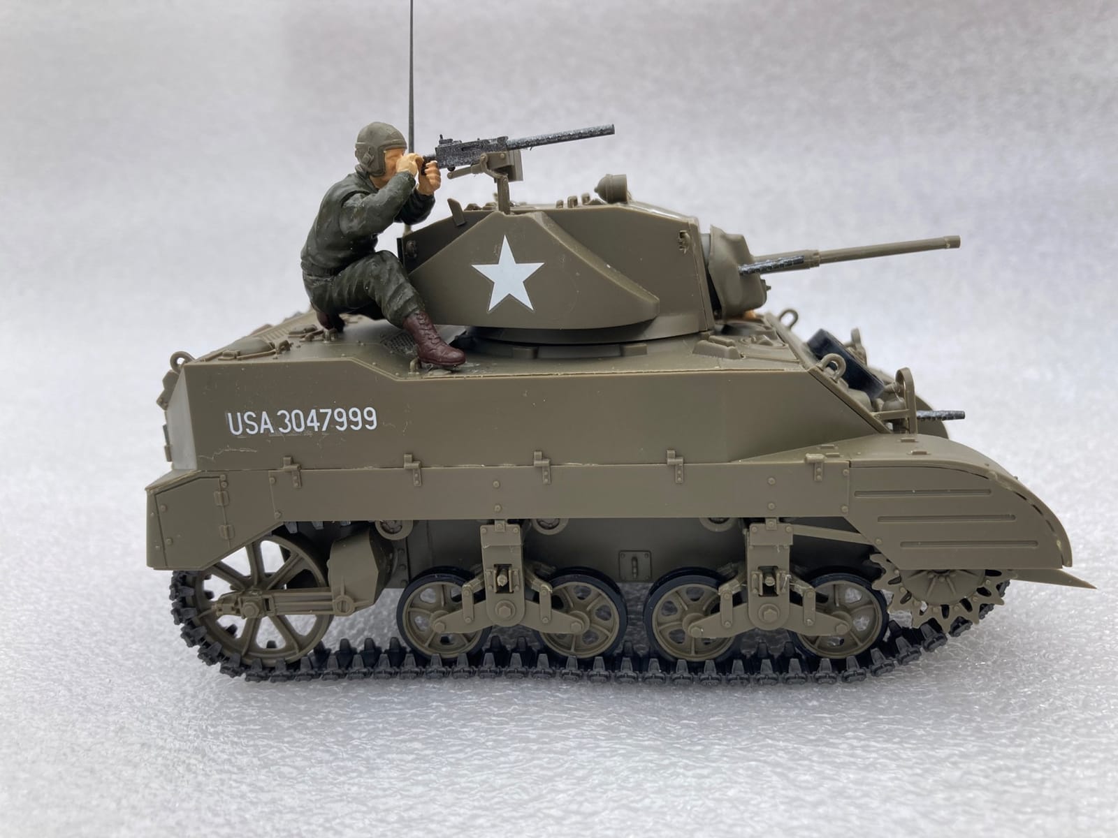 Tamiya 35313 1/35 US Light Tank M5A1 Plastic Model Kit customer photo 1