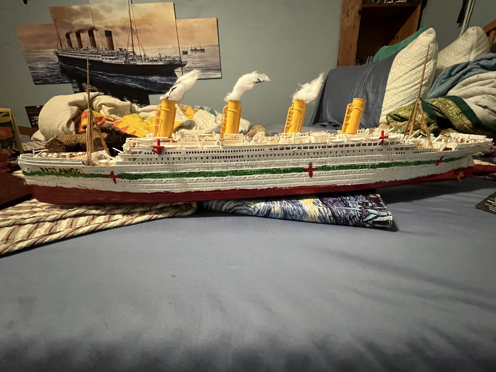 Revell 05715 1:400 RMS Titanic 100th Anniversary Edition Gift Set customer photo 1