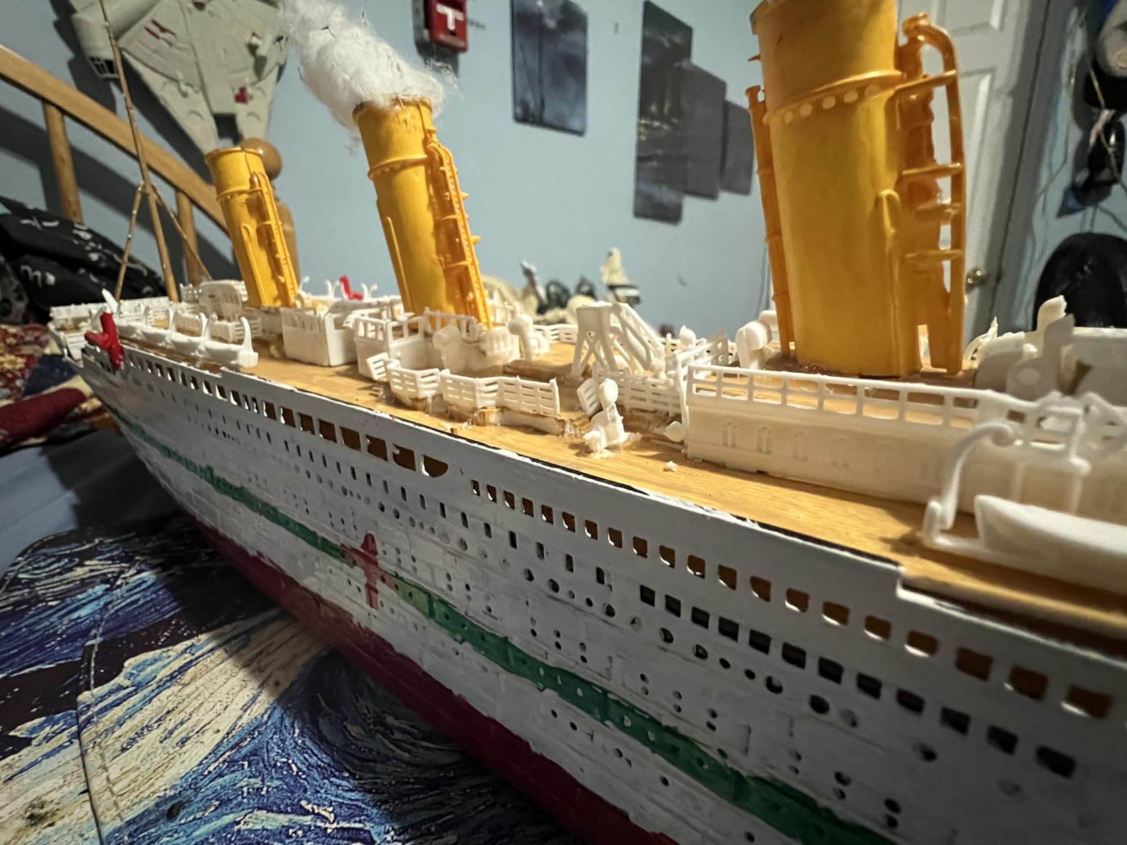 Revell 05715 1:400 RMS Titanic 100th Anniversary Edition Gift Set customer photo 2