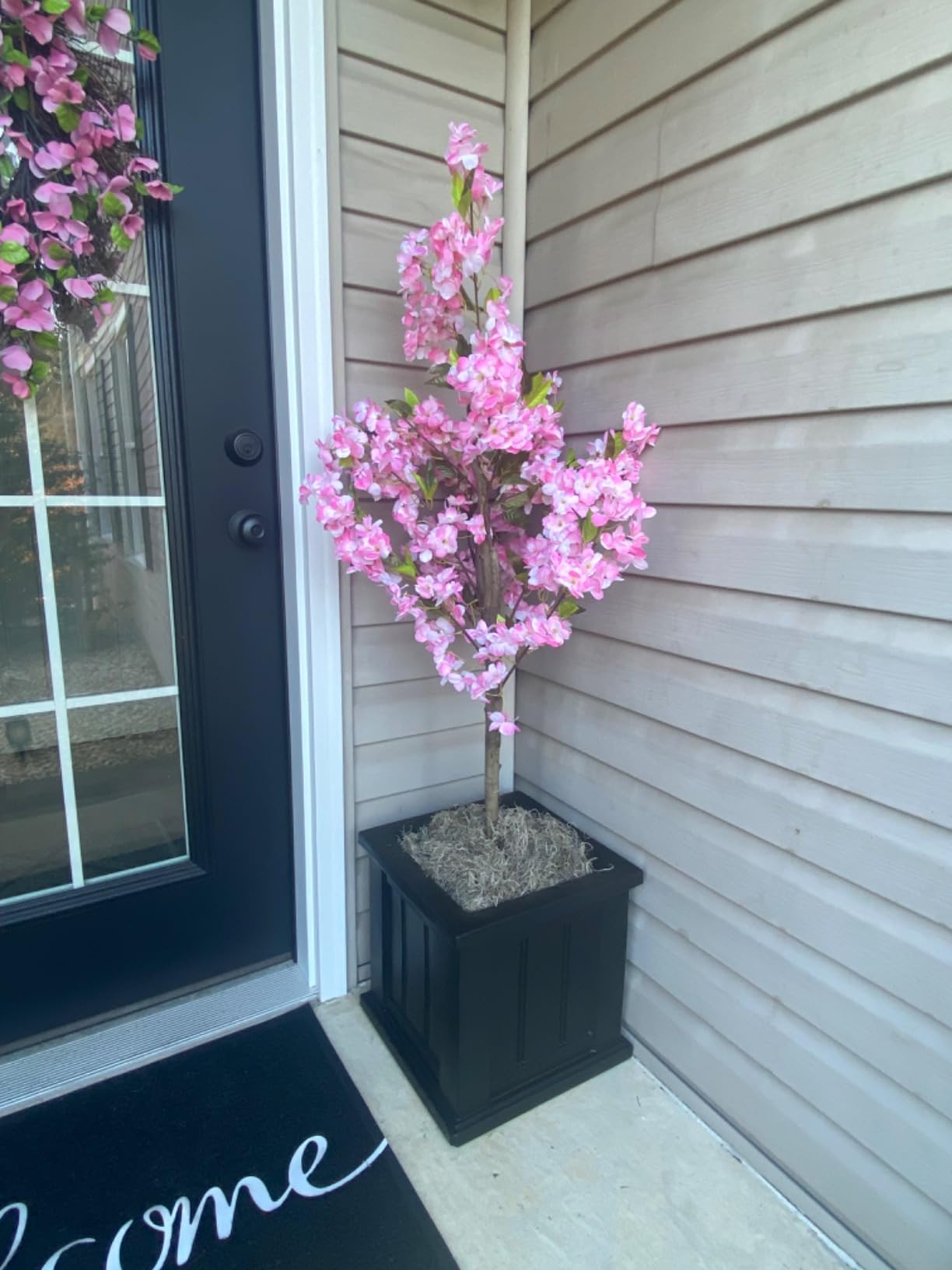 Mayne Cape Cod 14in Self-Watering Square Planter, Black customer photo 2