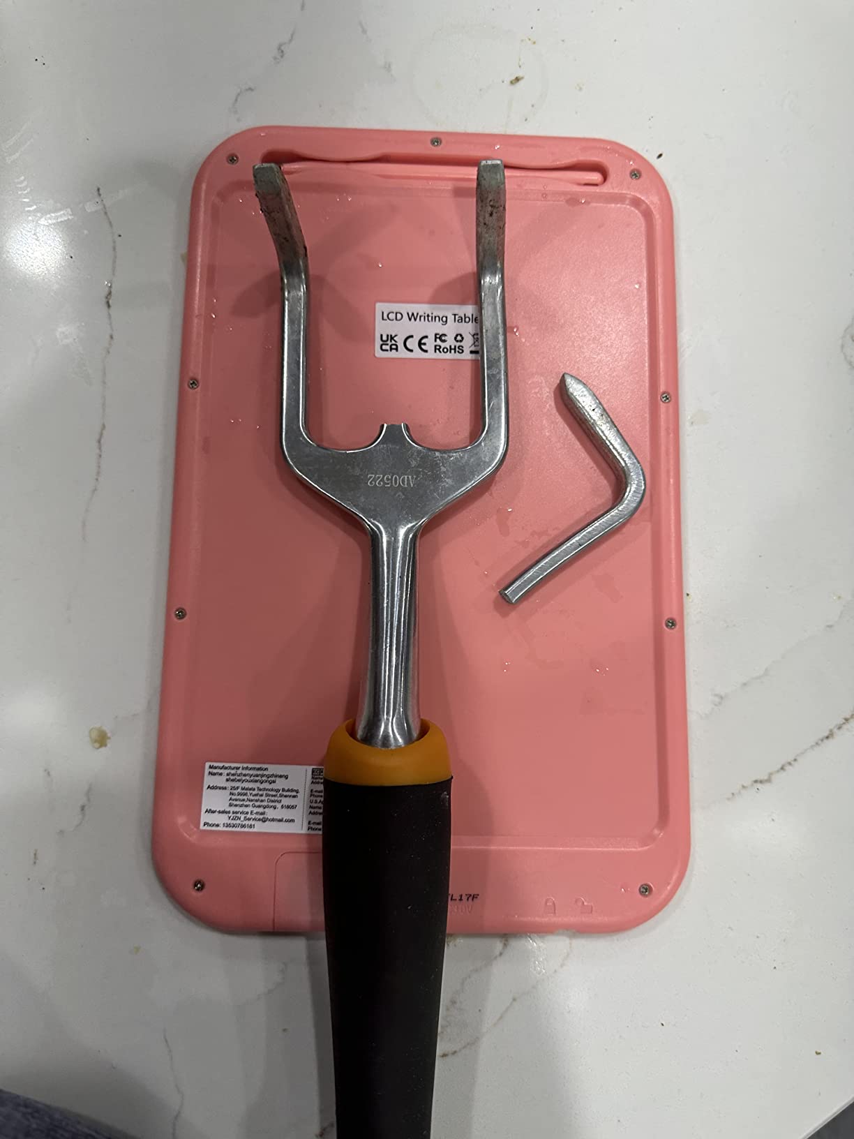 Fiskars Ergo Cultivator for Digging, Aerating Soil, and Weeding, Heavy Duty Garden Tool with Hanging Hole customer photo 1