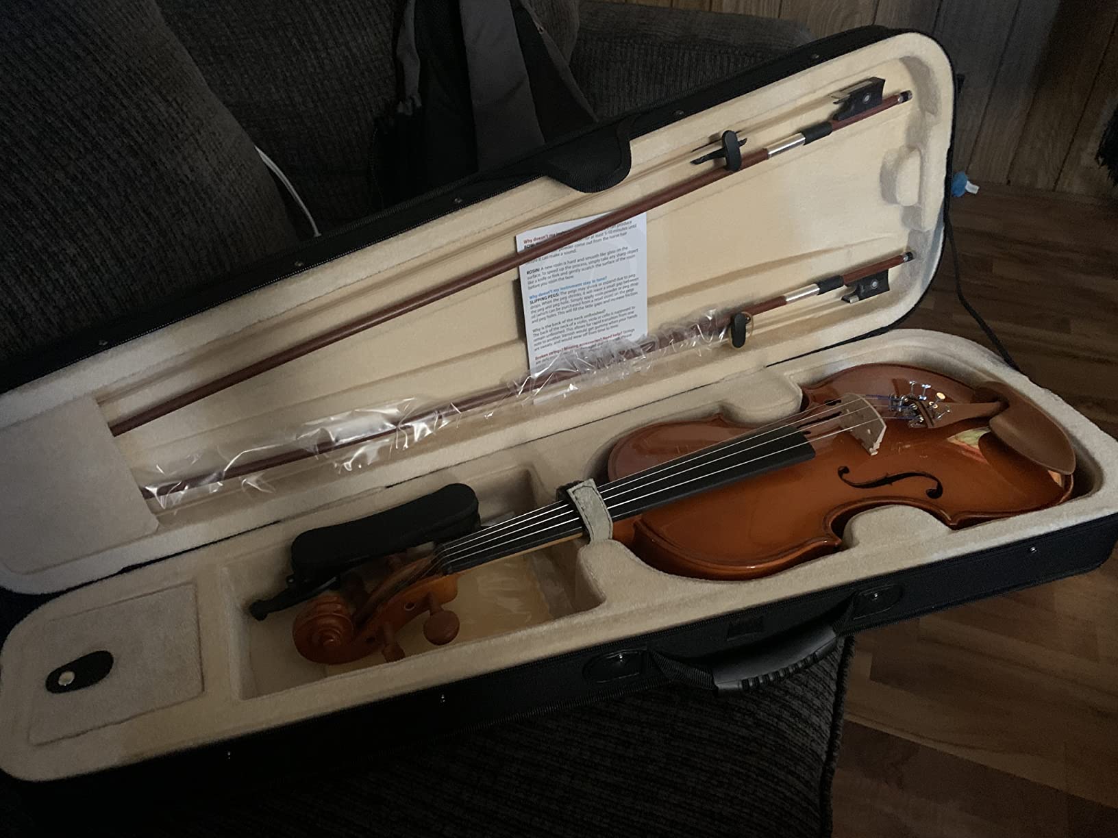 Cecilio 1/2 Size Acoustic Violin, Solid Spruce Maple Body Beginner Kit customer photo 2